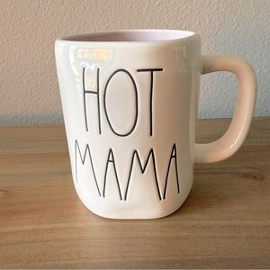 💙Rae Dunn Hot Mama mug